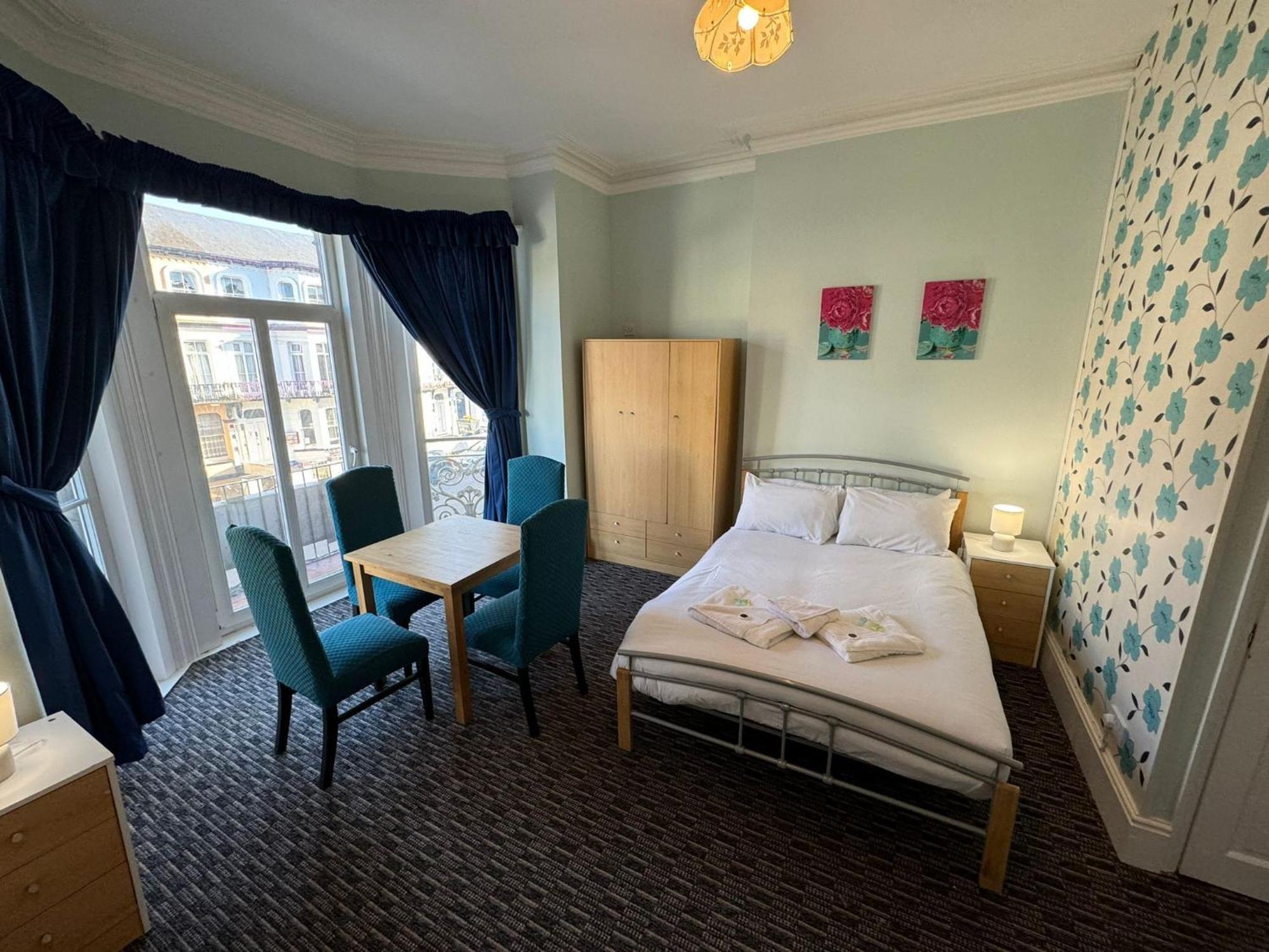 The Paradise Guest House Great Yarmouth Exterior foto